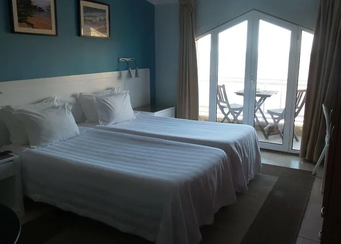 Promar Eco & Ξενοδοχείο Maceira (Lisbon)